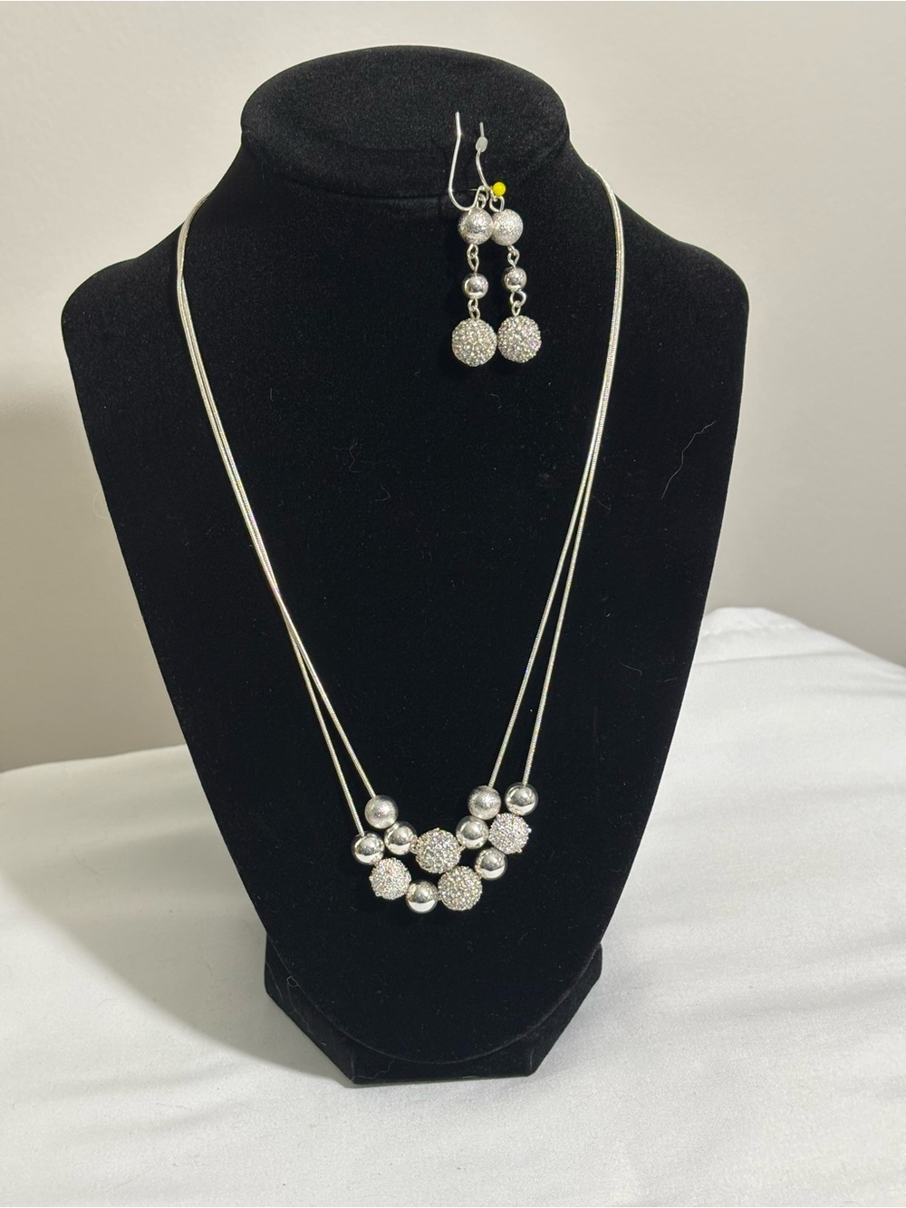 Vintage  18" Layered 2 Strand Stardust Bright Silver tone Necklace & Earring-18"